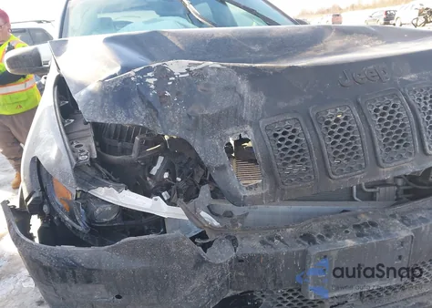 2023 Jeep Cherokee Altitude Lux 4X4 z USA, uszkodzony, nr VIN 1C4PJMMB0PD106949